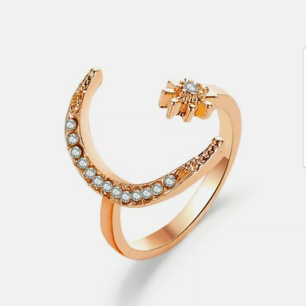 New gold/silver moon star adjustable diamonds ring - Picture 6 of 6